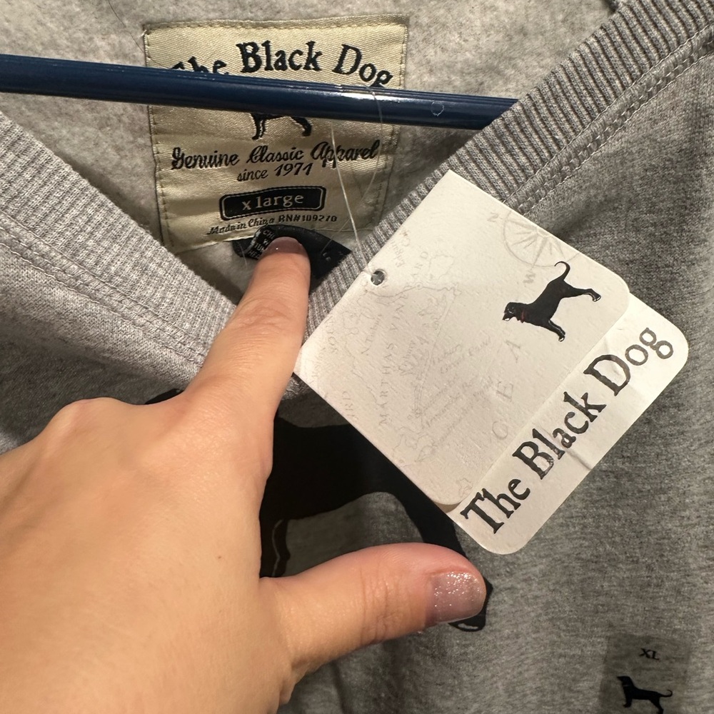 The Black Dog Gray Sweatshirt with Dog Silhouette - Picture 3 of 4
